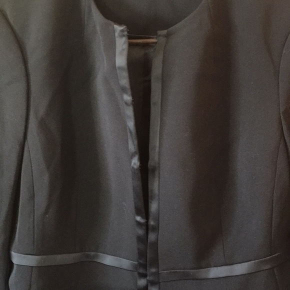 ELLEN TRACY. Blazer. - Picture 2 of 8